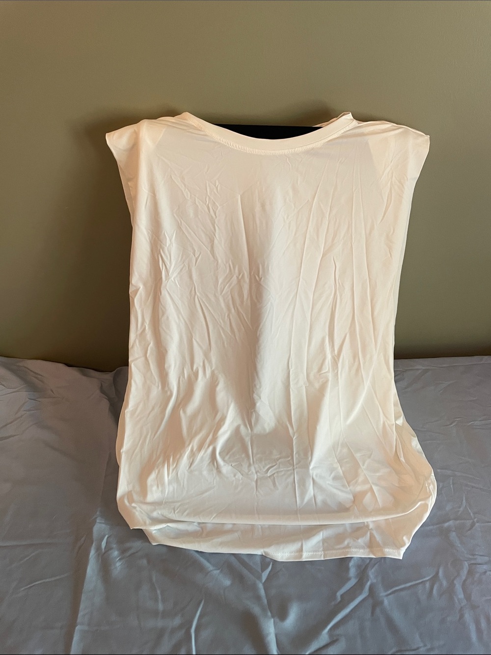 HALARA White Sleeveless Tank Top